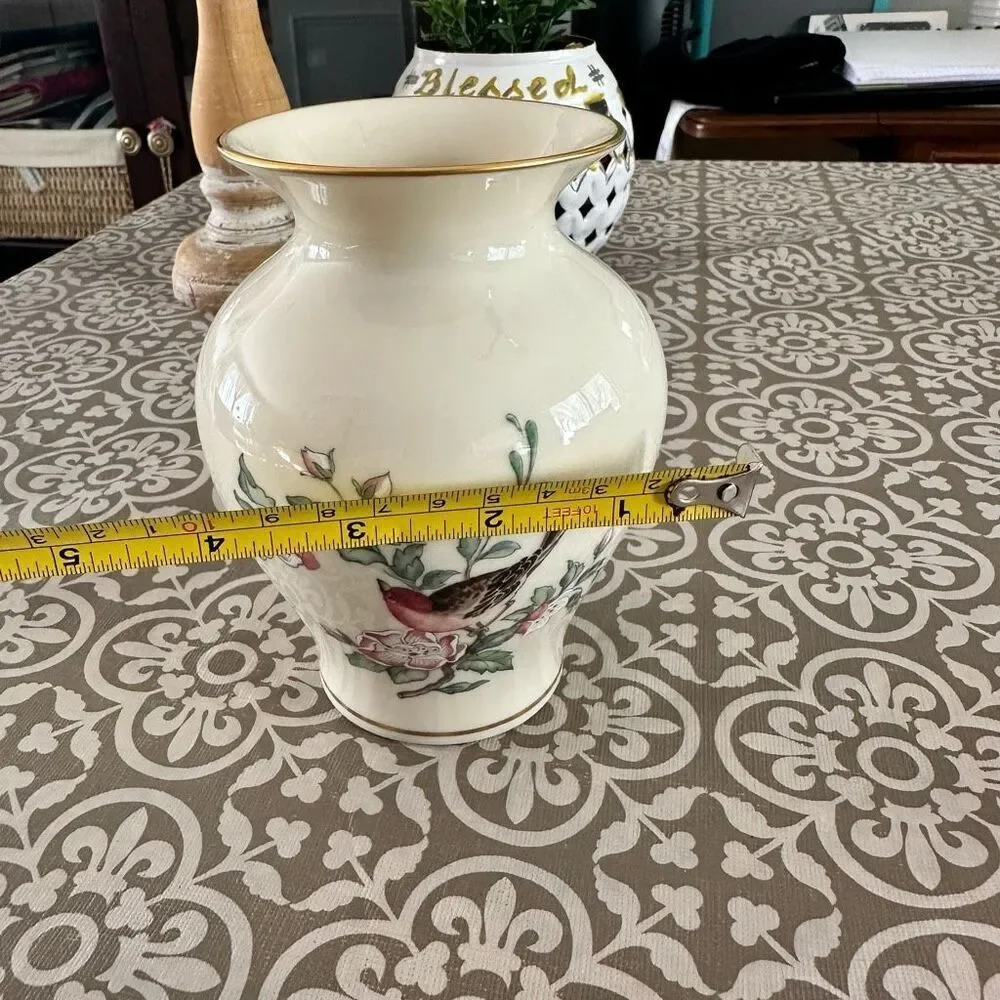 Lenox Serenade Vase Red Finch‎ Bird & Floral Design vintage USA 6” approx